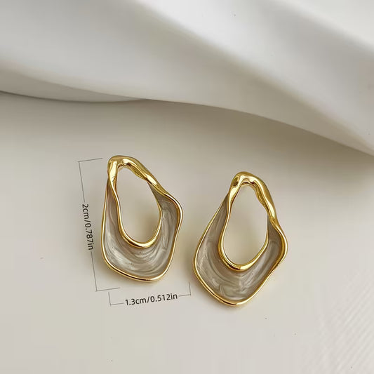 Elegant Kate Earrings - White